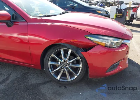 2018 Mazda Mazda3 Touring z USA, uszkodzony, nr VIN 3MZBN1L30JM240800